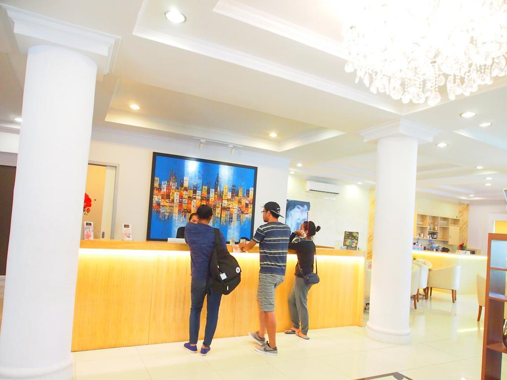 Maven Fatmawati Hotel Джакарта Екстериор снимка