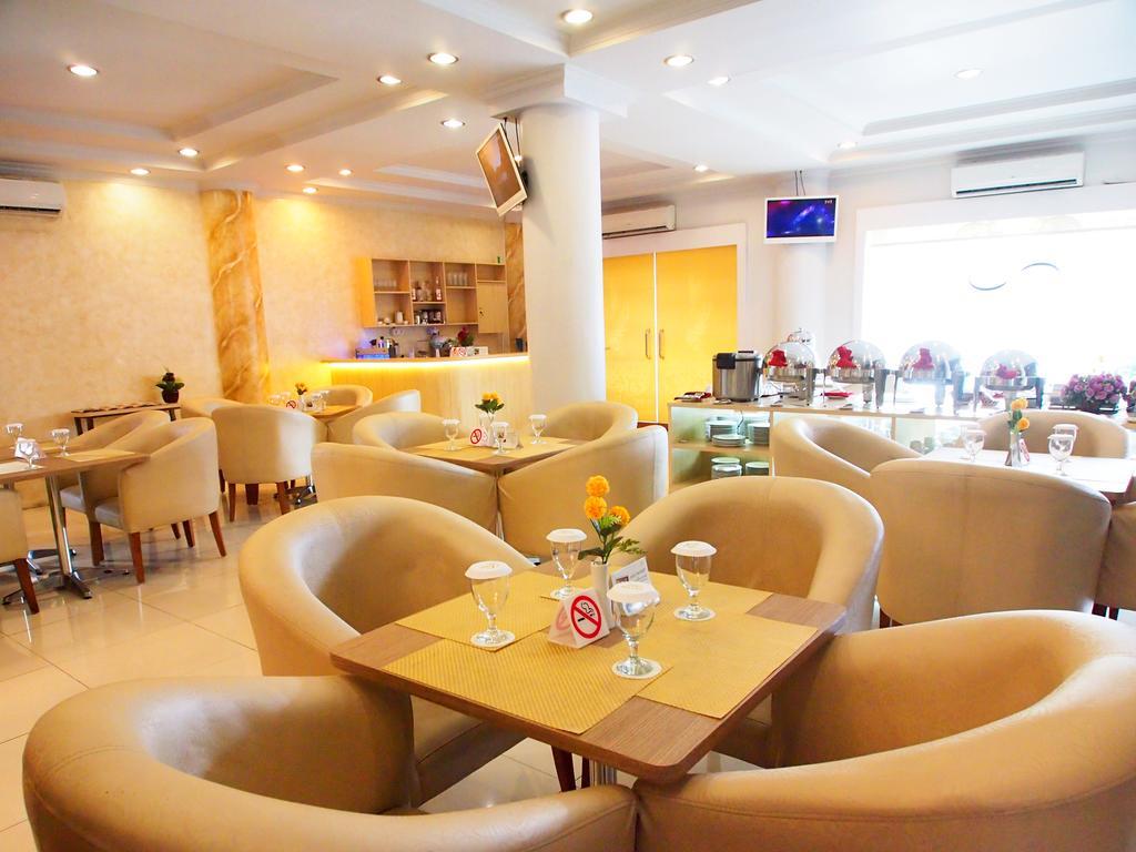 Maven Fatmawati Hotel Джакарта Екстериор снимка