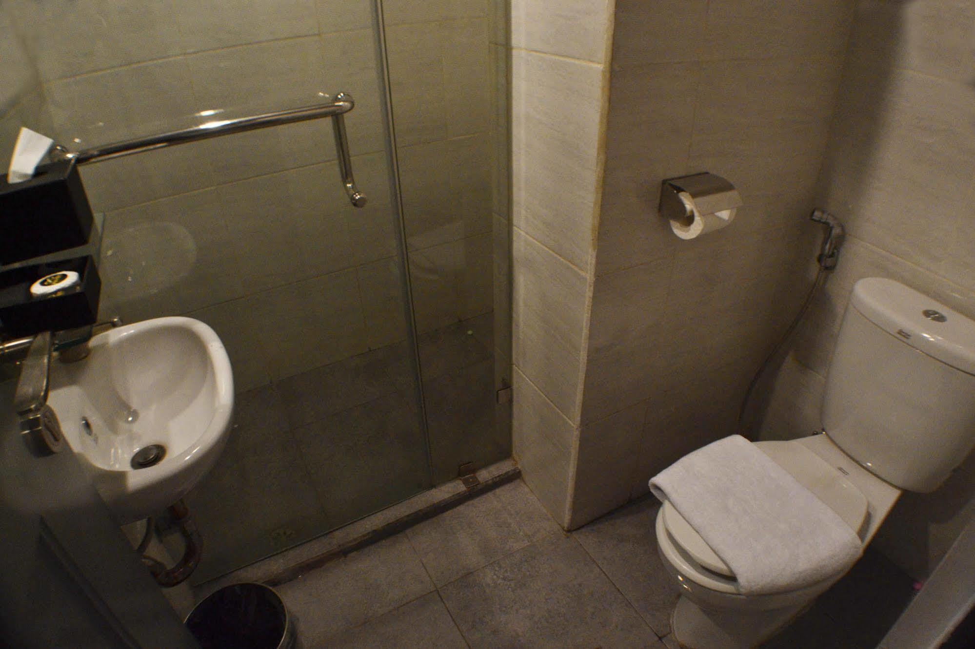 Maven Fatmawati Hotel Джакарта Екстериор снимка