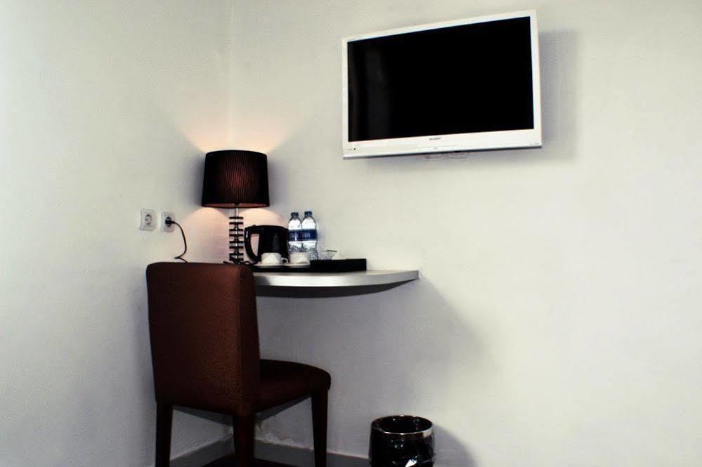 Maven Fatmawati Hotel Джакарта Екстериор снимка